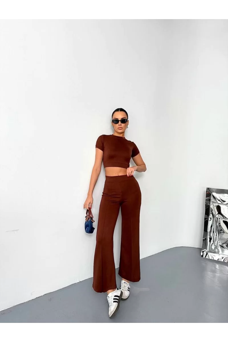 Osy Modal Yumuşak Dokulu Kumaş Kısa Kollu Crop Alt ispanyol Paça Pantalon ikili Takım